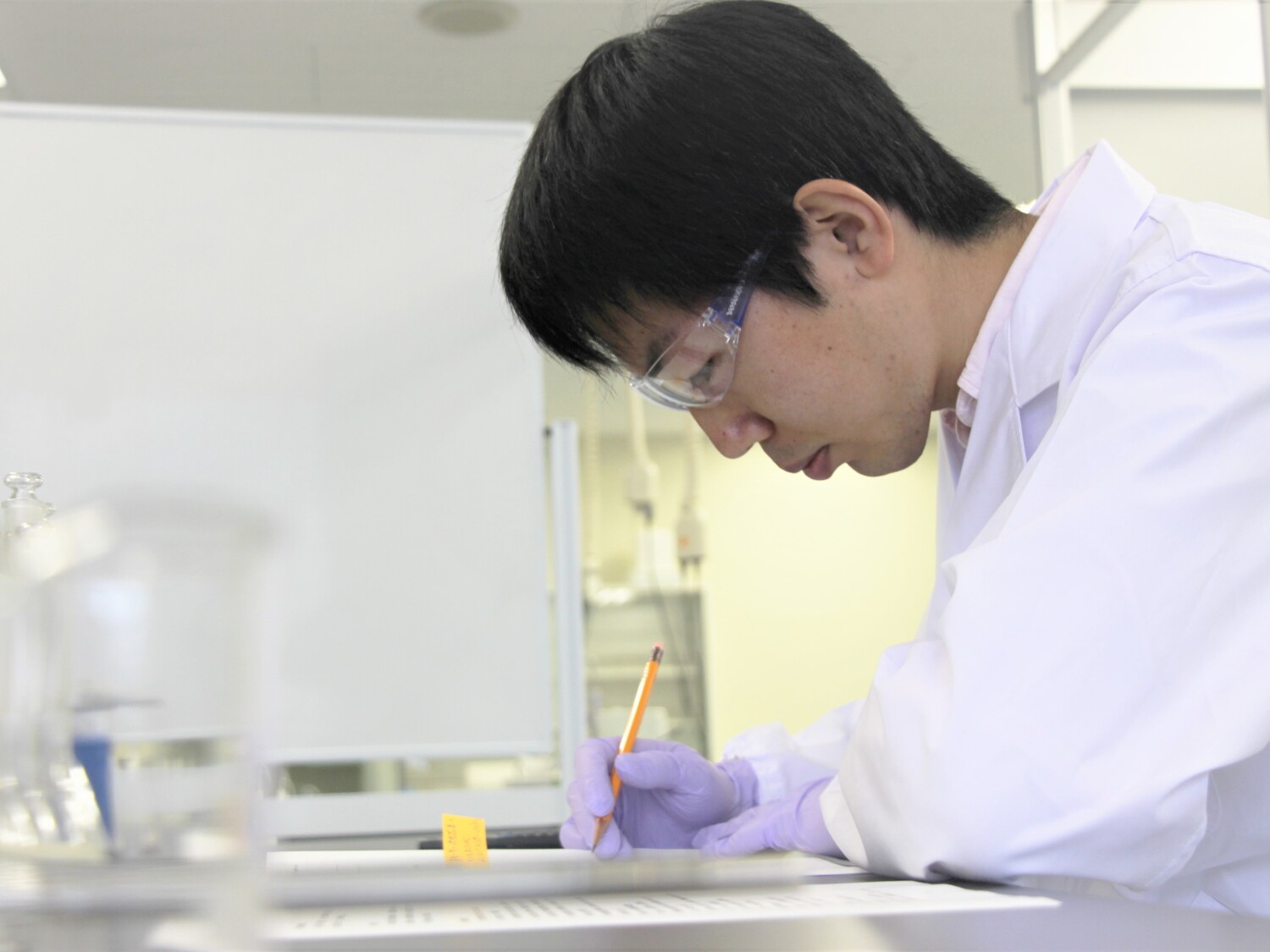 製造受託会社での製造業務