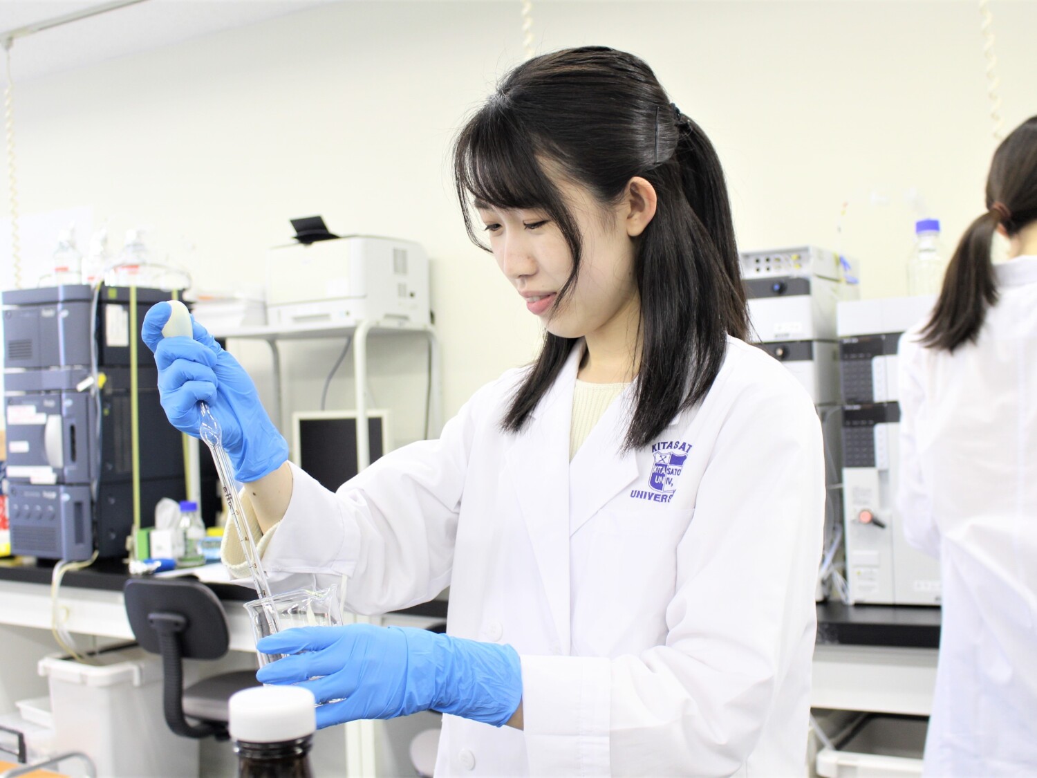 大手化学メーカーでの物性測定業務（HPLCなど使用）
