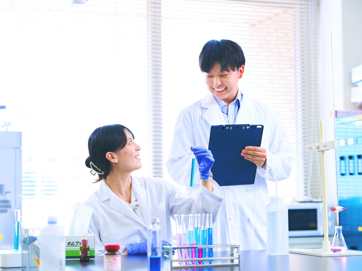 医薬品素材の合成