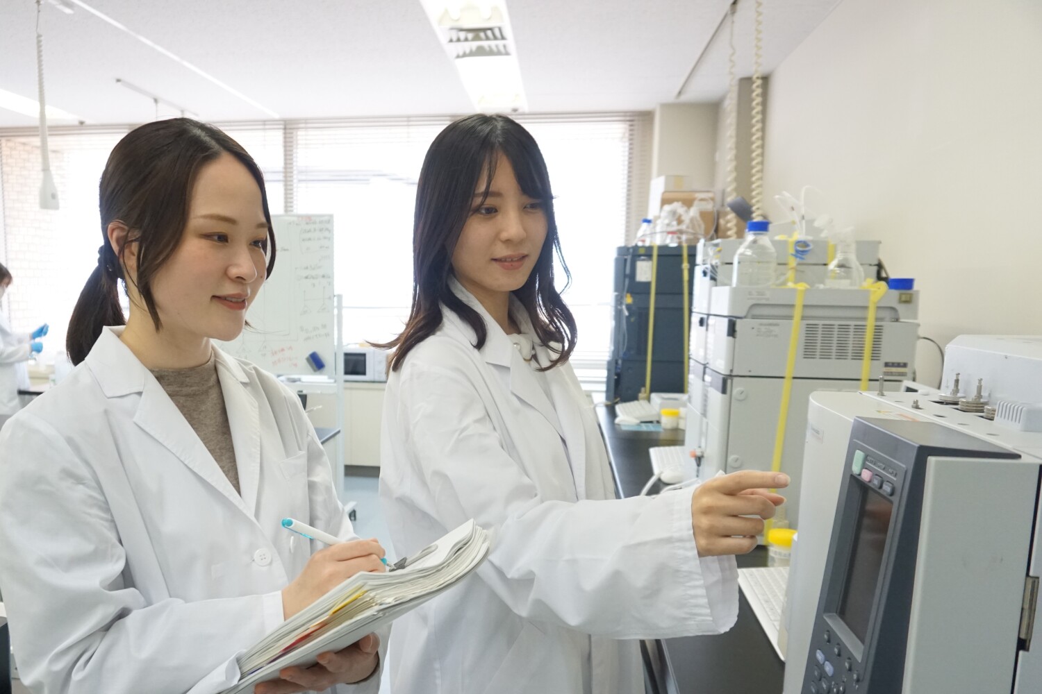 【京都市左京区】国立大学でサンプル測定や解析補助／駅徒歩5分