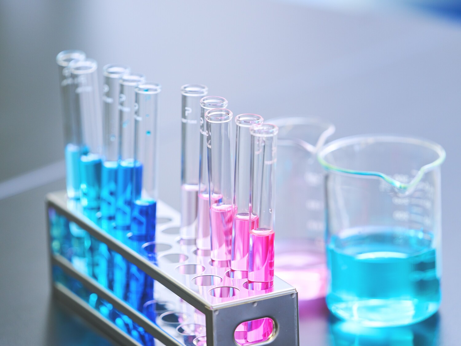 医薬品の理化学試験業務
