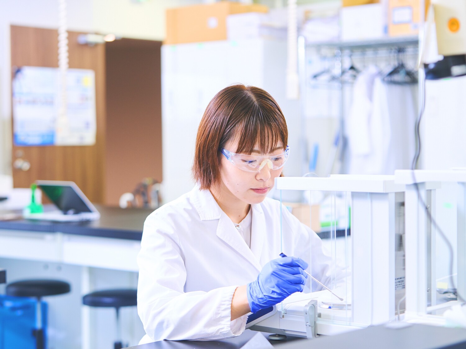 【出町柳駅】創薬ベンチャー企業での実験(前処理や機器分析など)