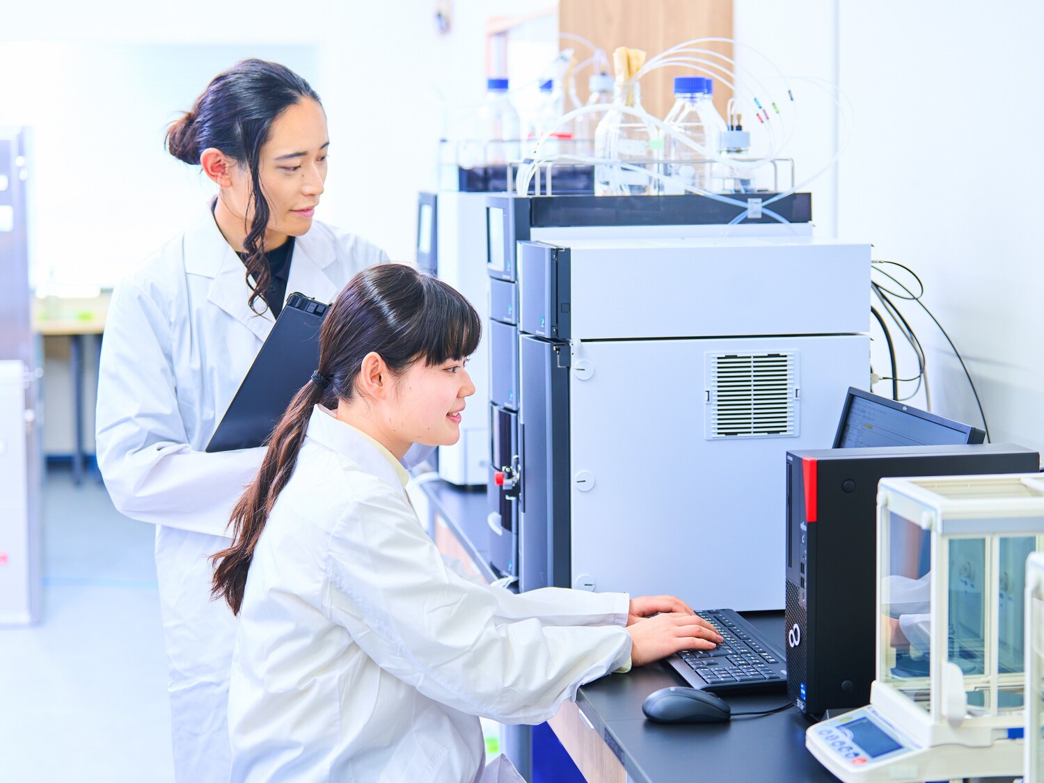 【枚方市】HPLCを用いた医薬品の安定性評価試験/無料送迎バス10分/直接雇用の可能性あり