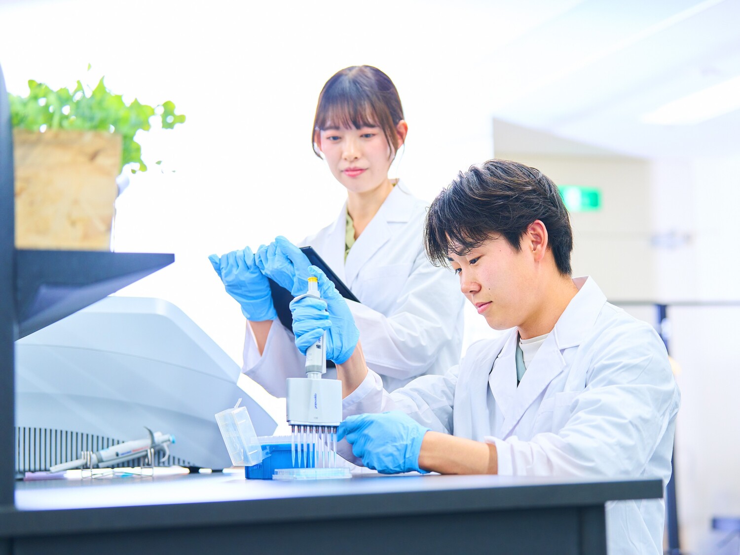 【尼崎市】大手化学メーカーでの評価分析(HPLC分析)