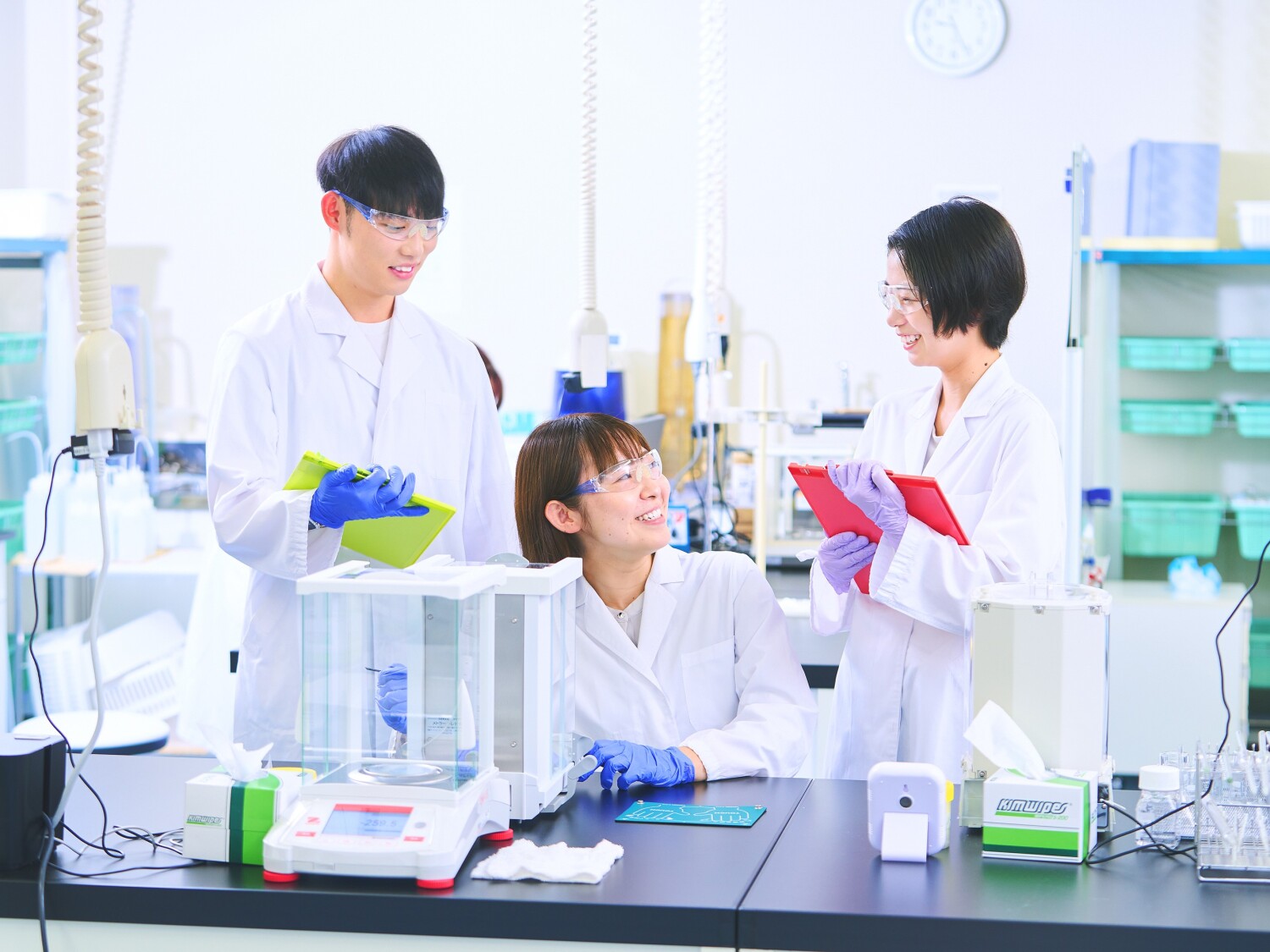 【枚方市】健康食品の開発/デスクワーク/選べる勤務時間/残業ほぼなし/無料社バスあり