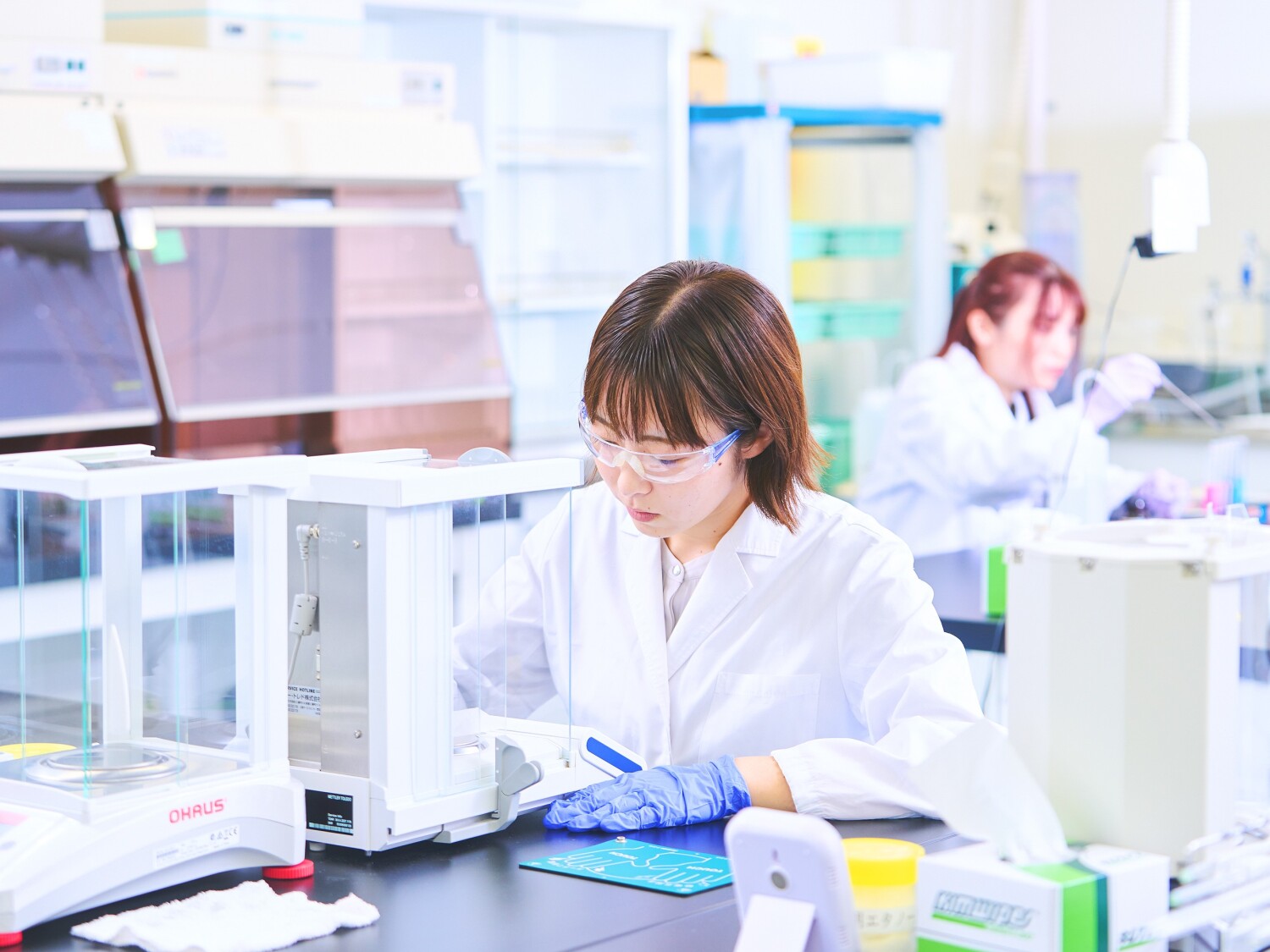 HPLCなどを使用した品質管理(医薬)