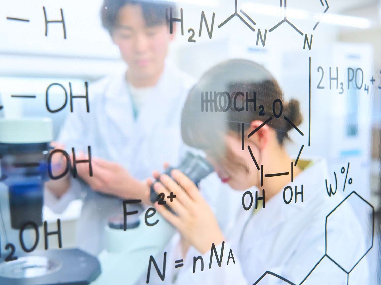 【三木市】製品フレーバーの品質管理/理化学試験・微生物試験/時給1700円以上/車通勤のみ可