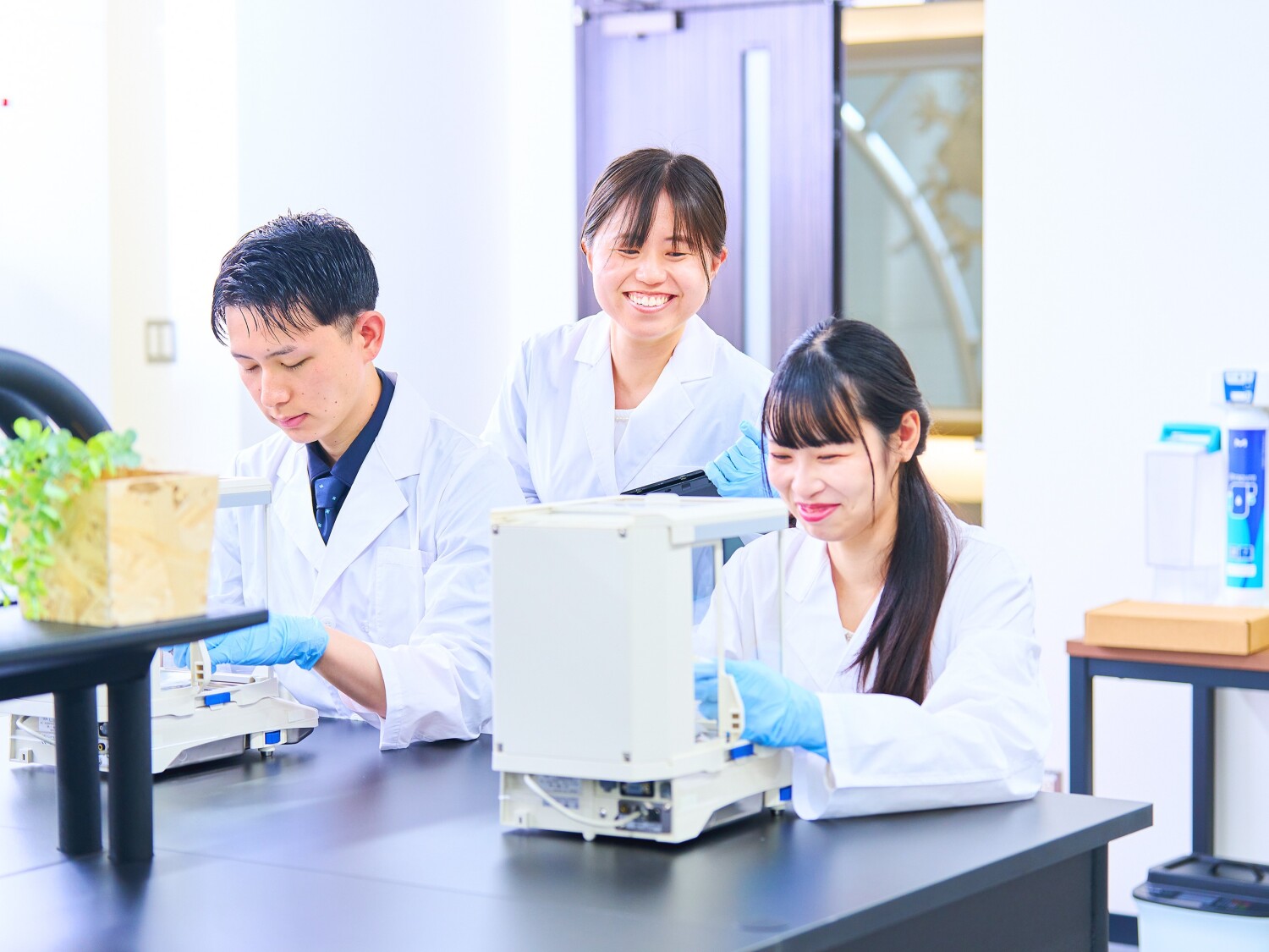 【兵庫県たつの市】樹脂製品の試作製造作業／車・自転車通勤可／20代～40代活躍中／危険物取扱者の資格が活かせる！