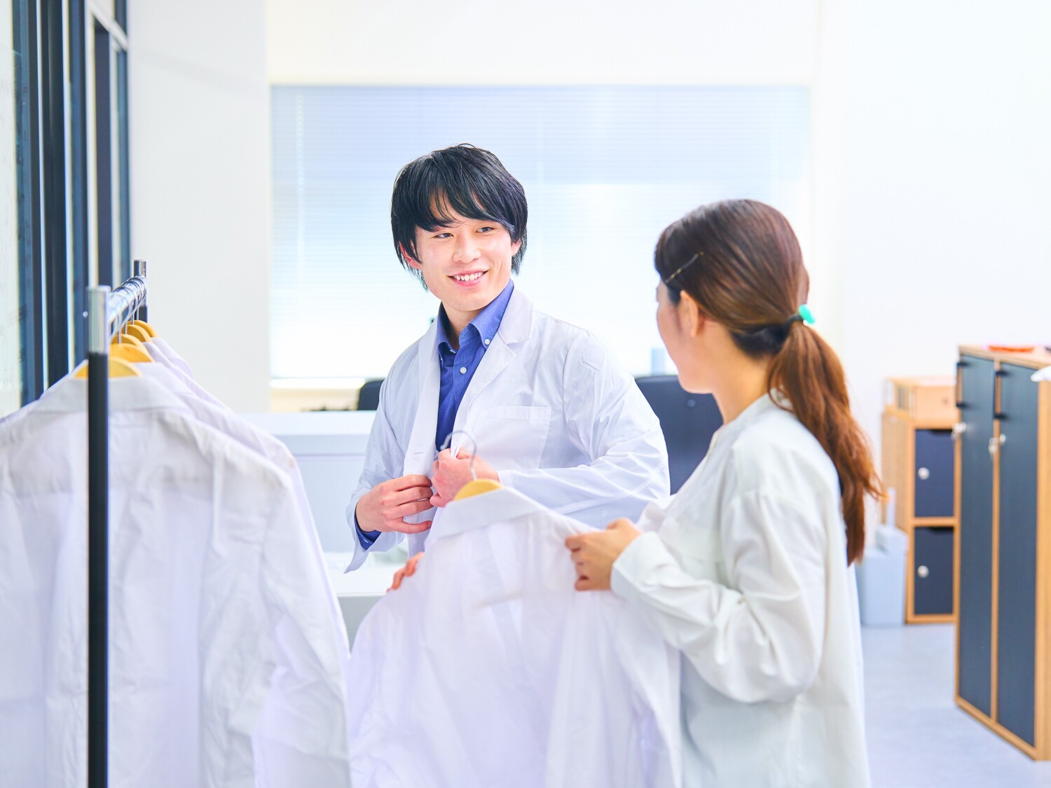 【富山市】【大手製薬メーカー勤務】医薬品物流スタッフ募集|未経験歓迎|残業少なめ|長期安定