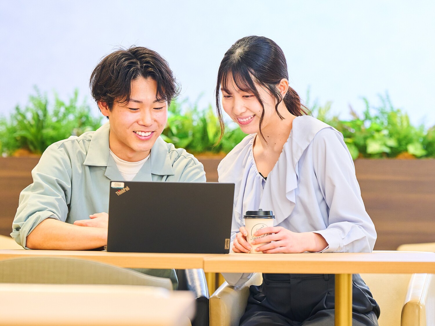 【富山市】半導体材料開発を支える試作事務スタッフ募集