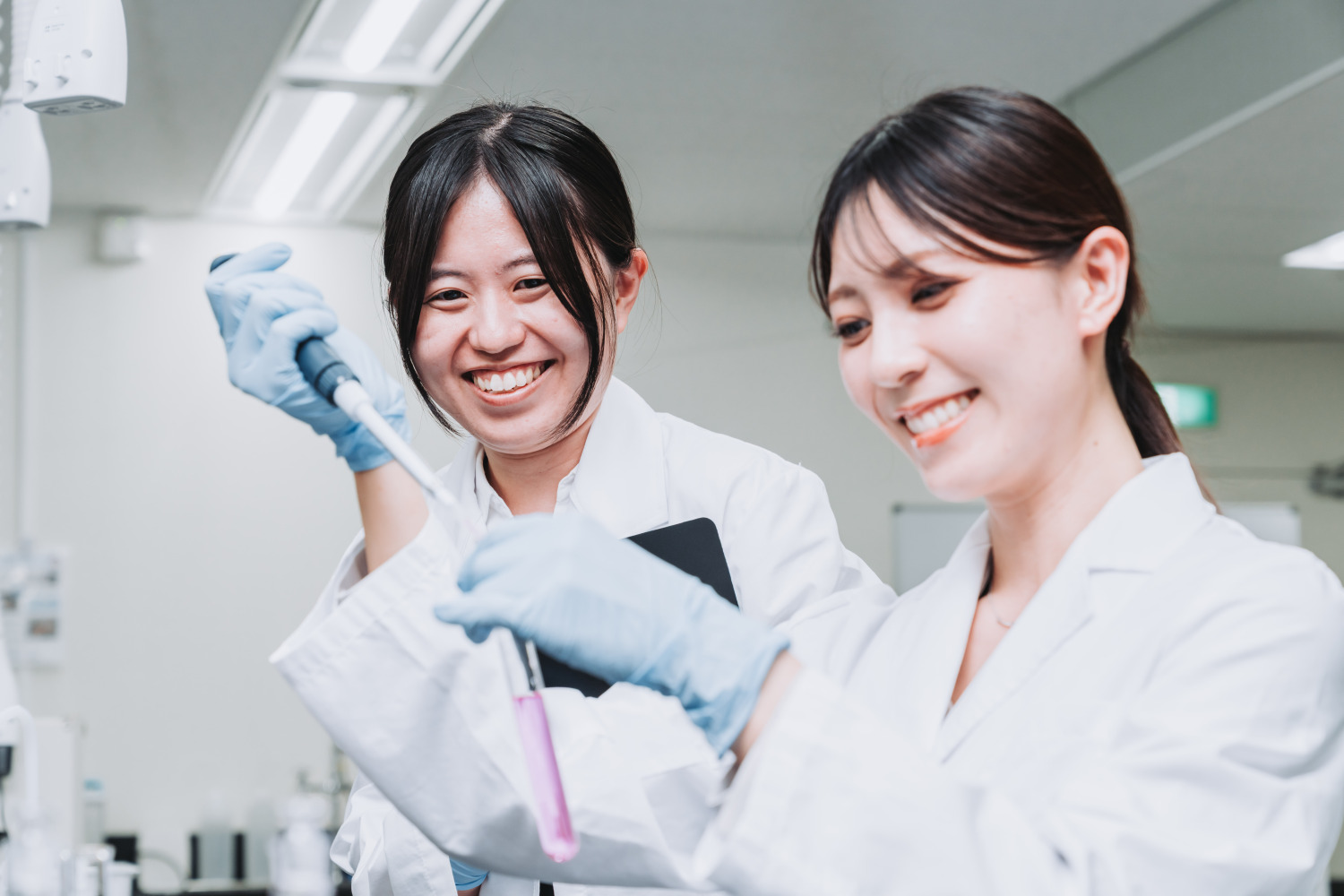 【豊中市】大手製薬関連会社でのバイオ実験(タンパク質)／in vitro／送迎バスあり
