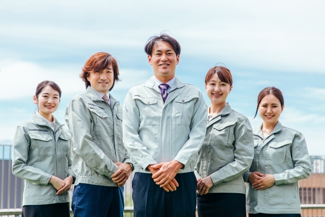 【箕面市】半導体企業／電子部品材料開発／時給2000円以上／駅徒歩3分