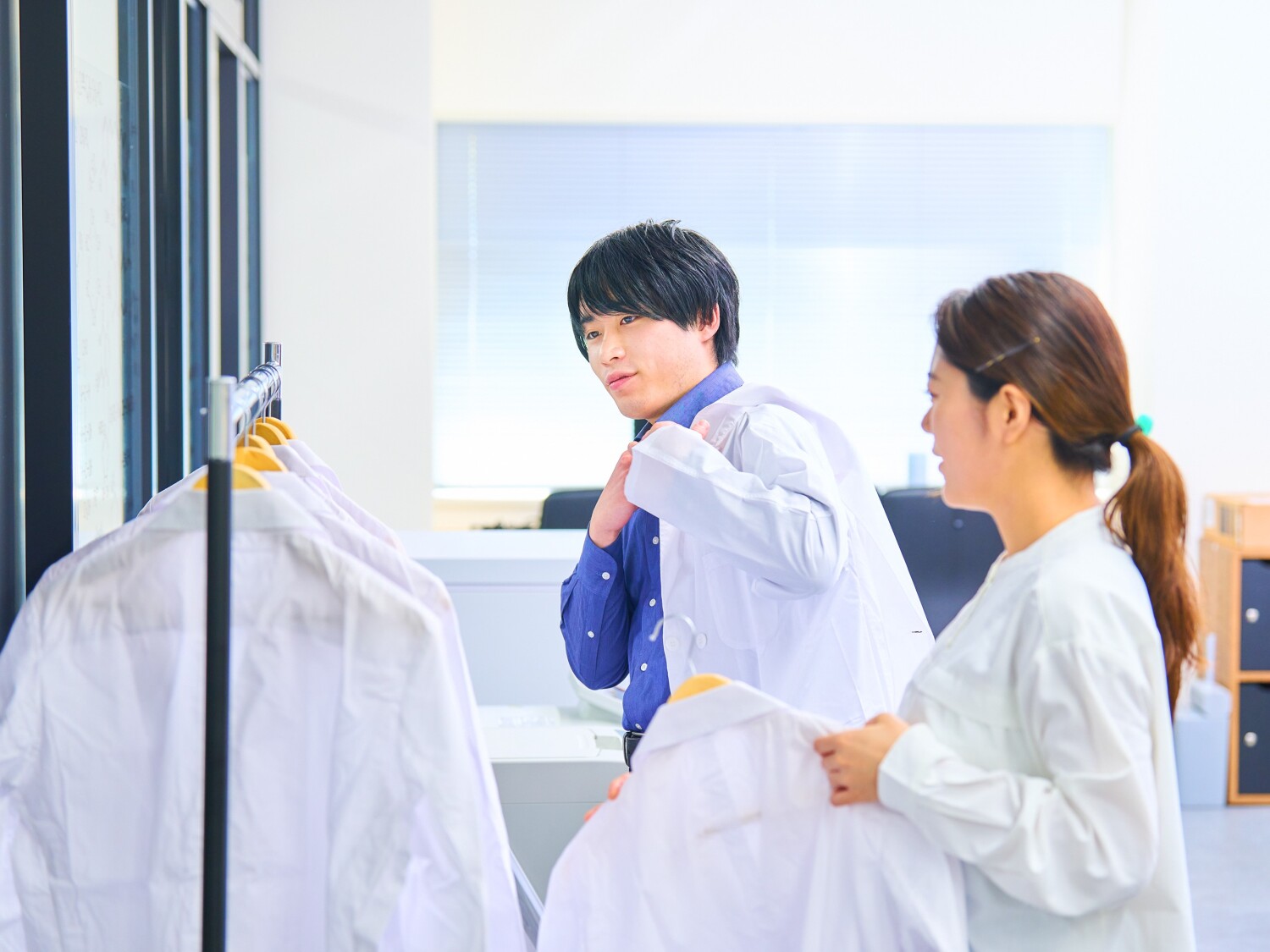【兵庫県加古郡】ICP等を使用した鉄鋼分析のお仕事／分析のご経験者、大歓迎☆／最寄駅より社バス運行中！／車・バイク・自転車通勤OK／頑張り次第で直接雇用の可能性あり！